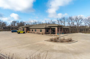 814  Main St in Holmen wi. List Price: $0