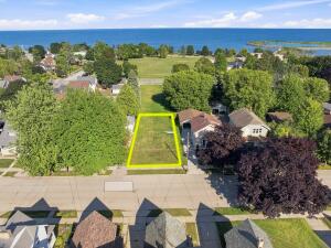 731 N 5th  St in Manitowoc wi. List Price: $30,000