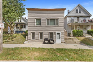 3654 E Squire Ave in Cudahy wi. List Price: $399,000