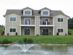Abbey Ridge 1934  Ravenswood Ln  in Manitowoc wi. List Price: $489,900