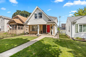 6420 W Moltke Ave in Milwaukee wi. List Price: $299,900