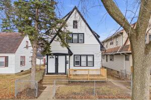 3744 N 39th St in Milwaukee wi. List Price: $199,900