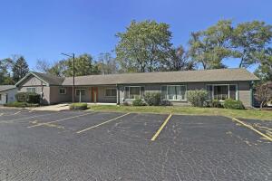 302  Old Green Bay Rd in Somers wi. List Price: $2,600