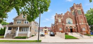 2821 W Harrison Ave in Milwaukee wi. List Price: $795,000