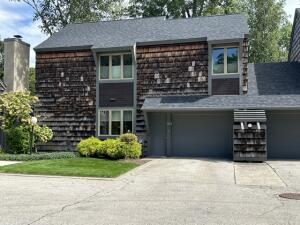 Wind Meadows 115  Woodfield Ct  in Wind Point wi. List Price: $337,000