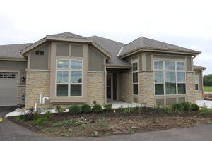 The Glen at Broadlands 163  Lahinch Loop 31 in North Prairie wi. List Price: $619,999