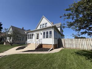 1622  Georgia Ave in Sheboygan wi. List Price: $259,900