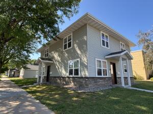 Caledonia & Wall Condominium 625  Wall St 1 in La Crosse wi. List Price: $269,900
