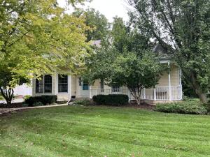 Victorian Square 951 S Lake Shore Dr 6 in Lake Geneva wi. List Price: $549,000