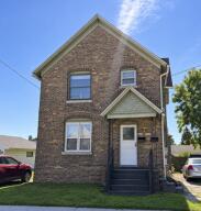 1015  Hamilton St in Manitowoc wi. List Price: $189,000