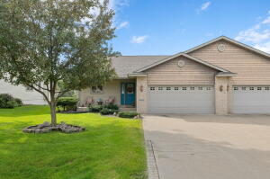 The Evergreens W5415  Timbercreek Trl 10 in Medary wi. List Price: $389,000