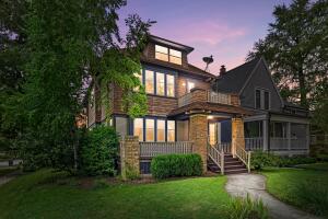 2000 E Kensington Blvd in Shorewood wi. List Price: $559,900