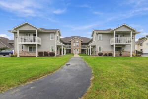 Stonewall Heights W197N17002  Stonewall Dr  in Jackson wi. List Price: $269,000