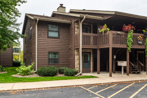 Hidden Harbor 1351  Lauderdale Pl  in Onalaska wi. List Price: $318,000