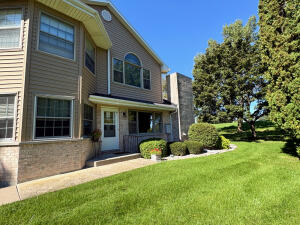 Eagles Pointe 106  Eagle Pointe Dr A in Delavan wi. List Price: $363,400