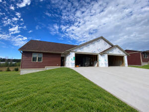 Holland Villas Condominium N9031  Parcher Ct  in Holland wi. List Price: $399,900