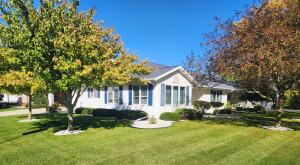Ashland 13 134  Ashland Ct  in Sheboygan Falls wi. List Price: $329,900