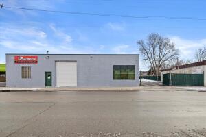 6835  30th Ave in Kenosha wi. List Price: $1,600