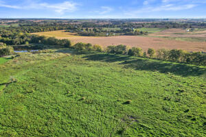 Lt3  State Line  Rd in Linn wi. List Price: $349,900