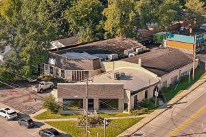 17 W Geneva St in Williams Bay wi. List Price: $2,500,000