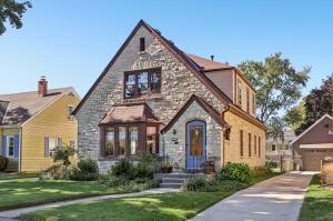 2365 N 82nd St in Wauwatosa wi. List Price: $499,900