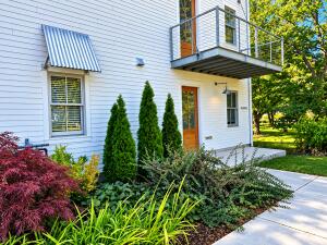 Mill Town Homes N52W6298  Mill St  in Cedarburg wi. List Price: $769,900