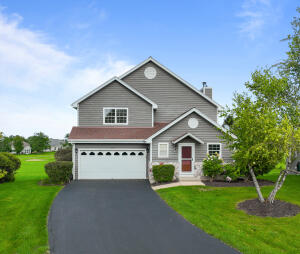 Geneva National 1873  Golfview Dr 35-15 in Geneva wi. List Price: $450,000