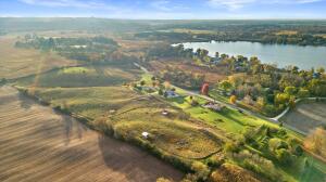 Lt6 W Waterford  Rd in Hartford wi. List Price: $399,000