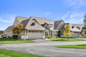 Village Crossings II 1648  Belmont Ln  in Oconomowoc wi. List Price: $678,900