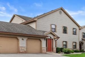 Spring Meadows 3301  13th St 6D in Somers wi. List Price: $269,900
