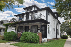 3623  Wright Ave in Racine wi. List Price: $295,000