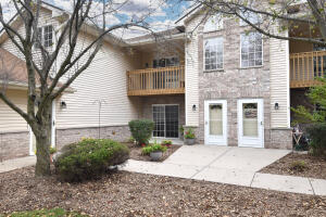 Regency View Condos 3026  Meyer Ct 6 in Mount Pleasant wi. List Price: $276,900