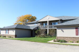 Heron Place Condominium 705  Horicon St #1 in Horicon wi. List Price: $165,000