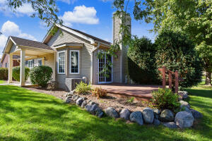Hidden Oaks 5152 S Hidden Dr  in Greenfield wi. List Price: $350,000