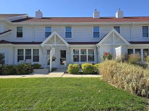 Crosswinds of Cudahy 6035 S Crosswinds Dr 5 in Cudahy wi. List Price: $274,900