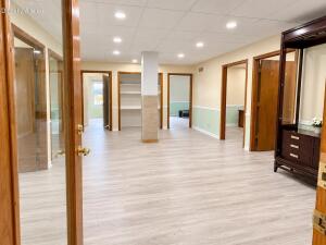 280  Regency Ct in Brookfield wi. List Price: $3,000