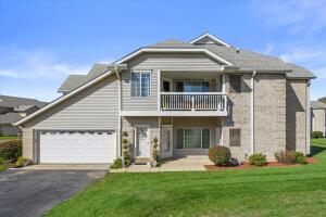 Rolling Meadows Condominiums 6976 S Rolling Meadows Ct  in Oak Creek wi. List Price: $299,900