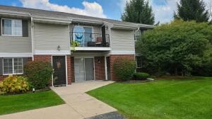 Ashbury Woods W168N11065  Ashbury Cir 4 in Germantown wi. List Price: $224,000