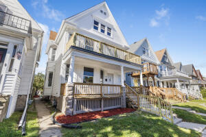 1229 S 72nd St in West Allis wi. List Price: $325,000
