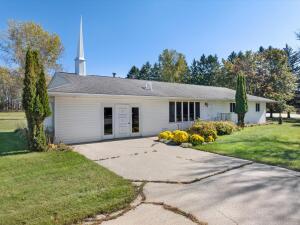 2101  Johnston Dr in Manitowoc wi. List Price: $399,000