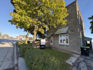 526  Madison Ave in Howards Grove wi. List Price: $255,000
