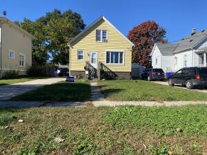 6214  31st Ave in Kenosha wi. List Price: $225,000