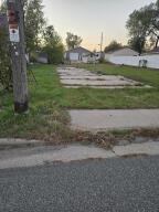 1715  Bainbridge  St in Campbell wi. List Price: $30,000