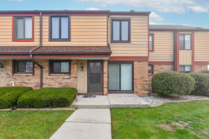 Park Meadows 3943 W College Ave  in Franklin wi. List Price: $200,000